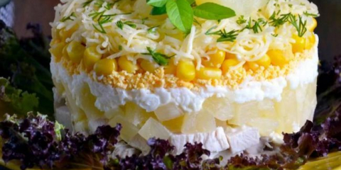 Puff salát s ananasy a kuřecím masem: 8 vynikající recepty